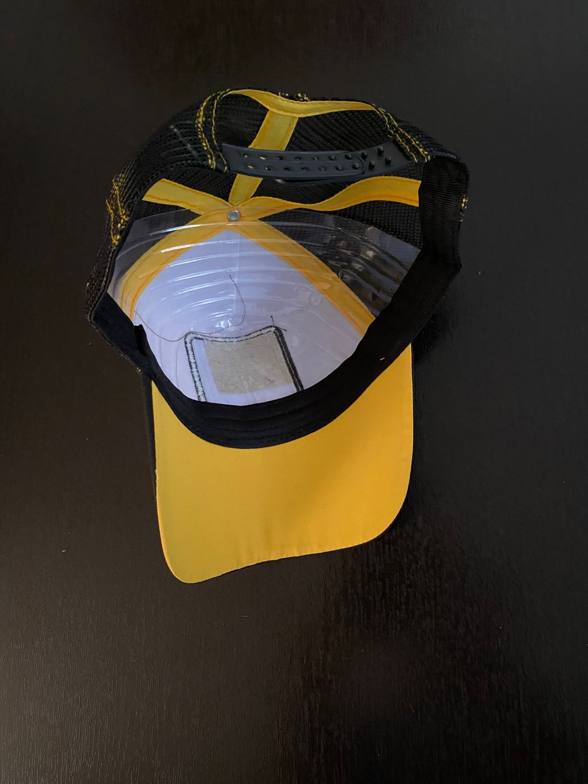 Gorra Pikachu Pokemon Trucker Blanca