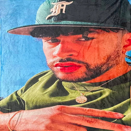 Cobija Frazada Ultra Suave Bad Bunny Gorra