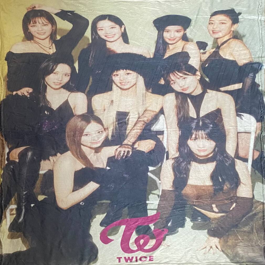 Cobija Frazada Ultra Suave Twice K-Pop